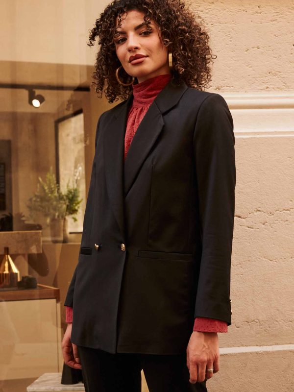 veste tailleur noir en laine chaude et confortable made in France.