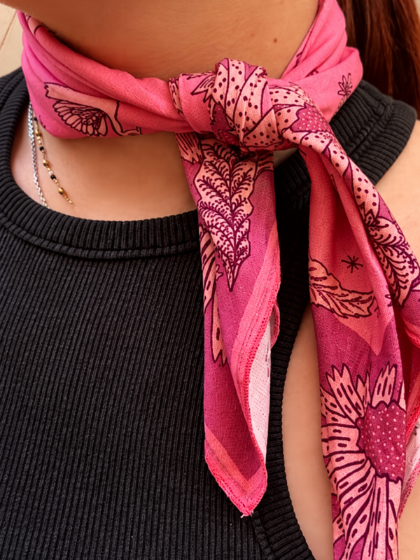 idees-cadeaux, accessoires - Foulard rose en viscose femme – Made in France
