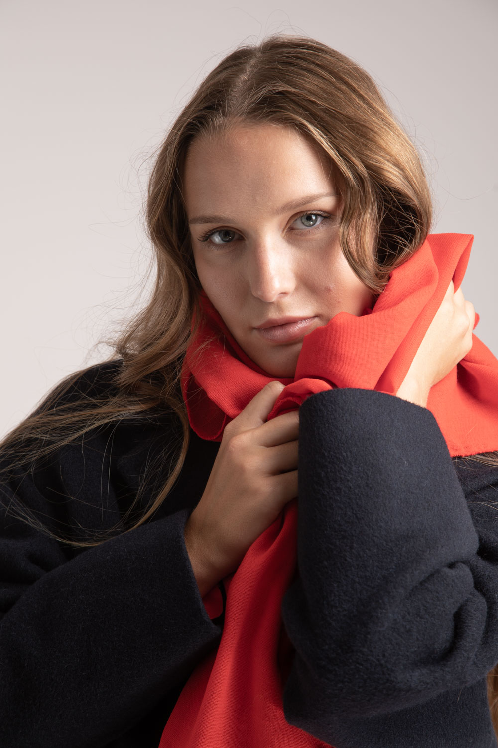 écharpe-femme-laine-rouge-orangé-made-in-france-danielle-engel Echarpe rouge vermillon – Image 1