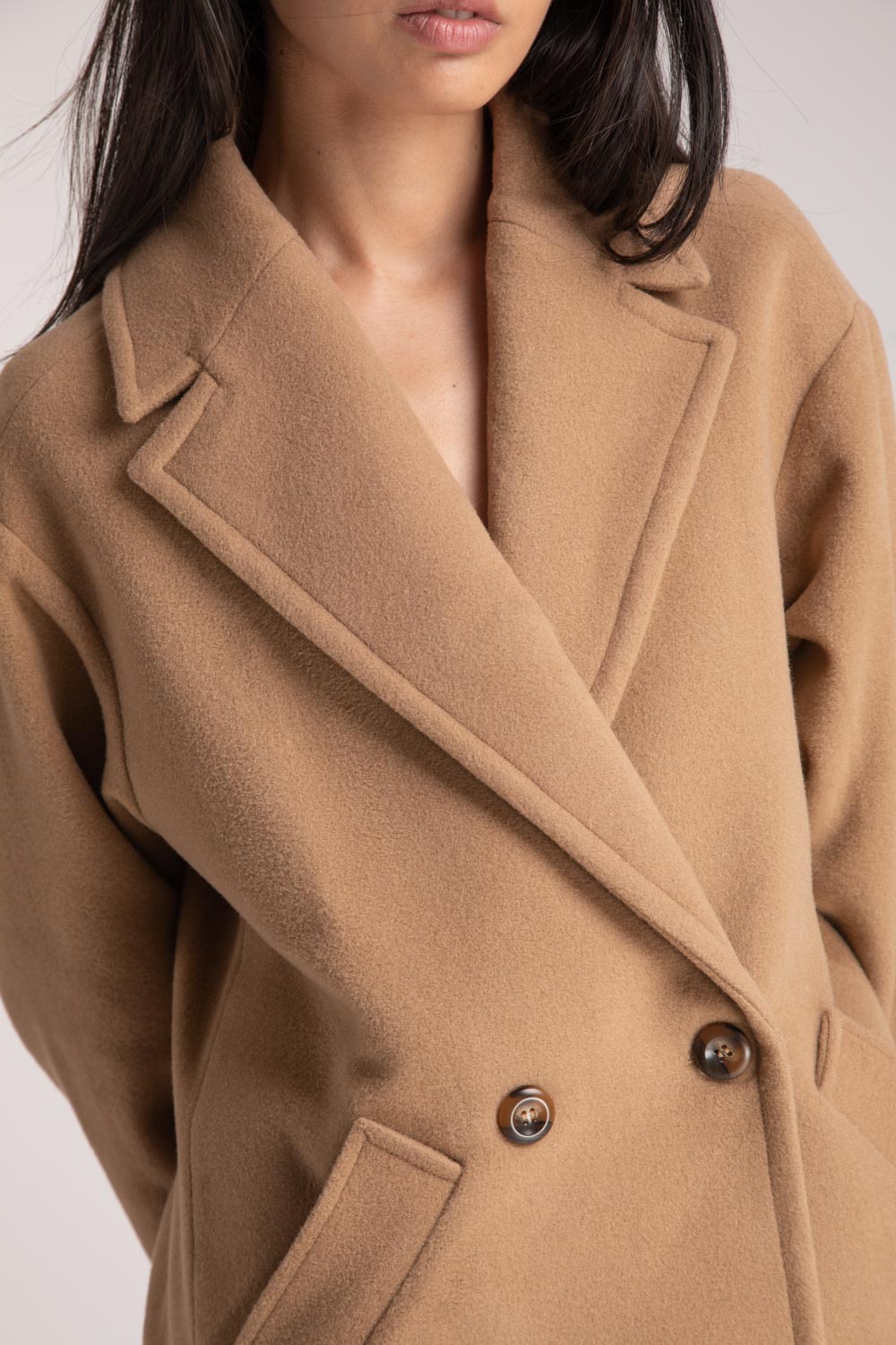manteau-came-femme-croisé-en-laine-cachemir-intemporellemade-in-france-danielle-engel CANDICE – MANTEAU CAMEL – Image 1
